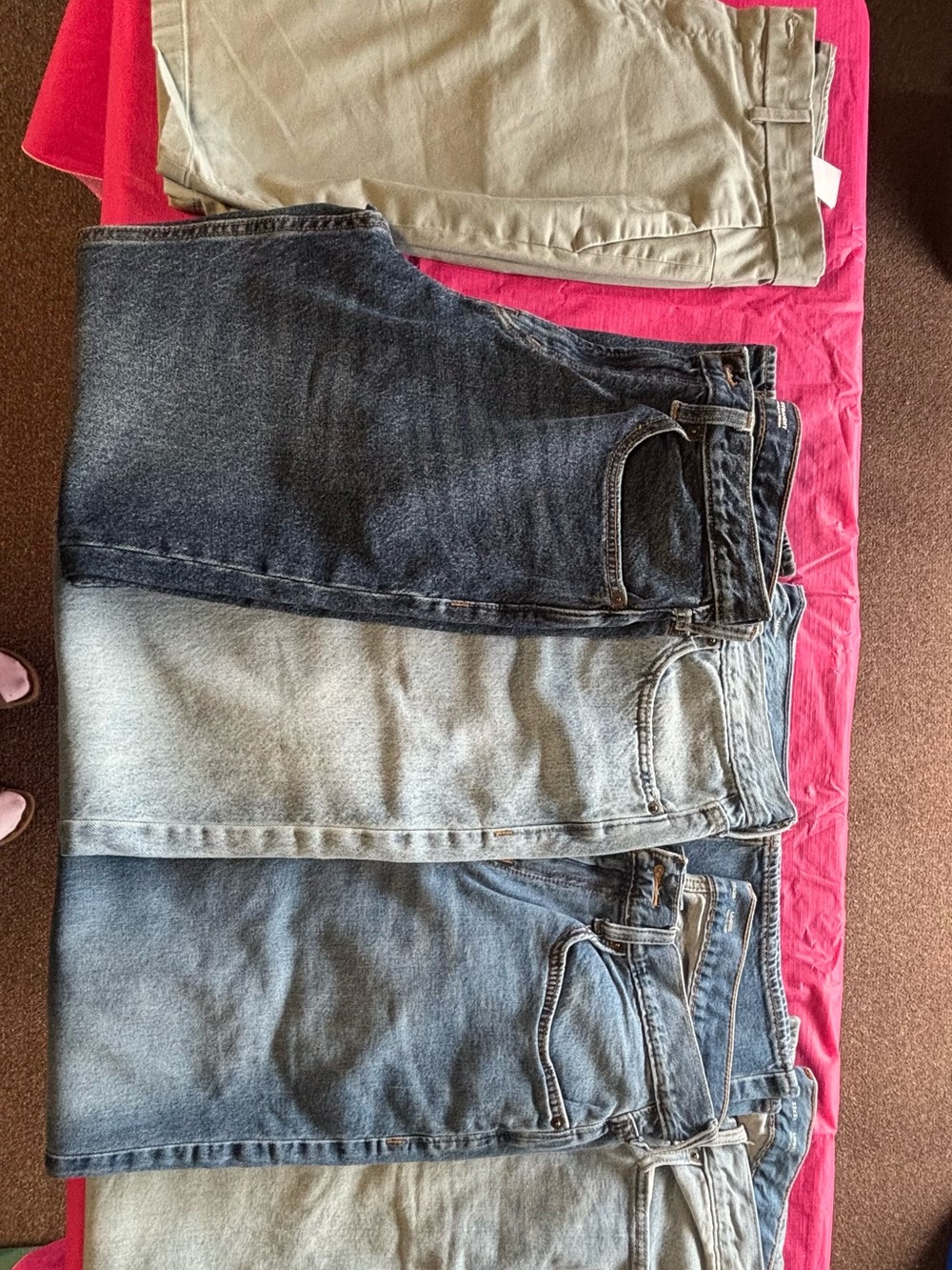 (2)Straight and (2)Loose Fit Navy Men's Jeans - 33x32